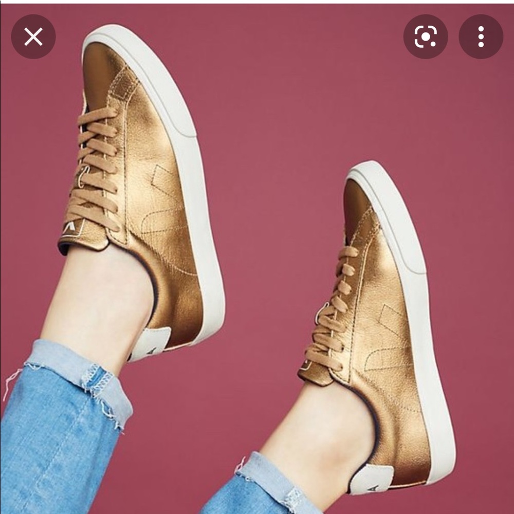🤎 Veja Esplar Bronze Metallic Sneakers Size 8 🤎